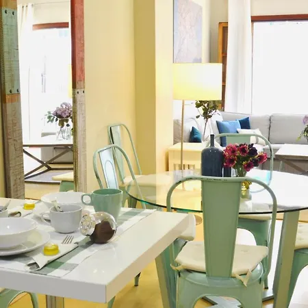 Homeyseville-penthouse Cathedral Tomas De Ibarra St 6 Pax, Parking Optional Appartement Sevilla