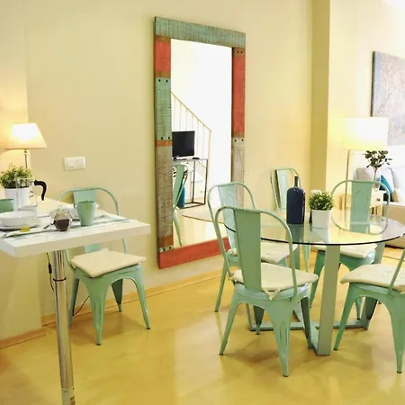 Homeyseville-penthouse Cathedral Tomas De Ibarra St 6 Pax, Parking Optional Appartamento