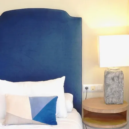 Homeyseville-penthouse Cathedral Tomas De Ibarra St 6 Pax, Parking Optional Appartement Sevilla
