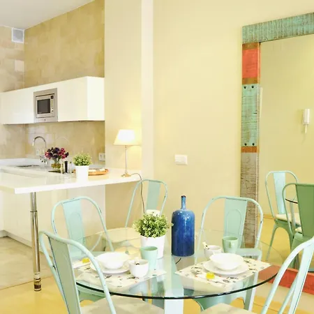Homeyseville-penthouse Cathedral Tomas De Ibarra St 6 Pax, Parking Optional Lägenhet Sevilla